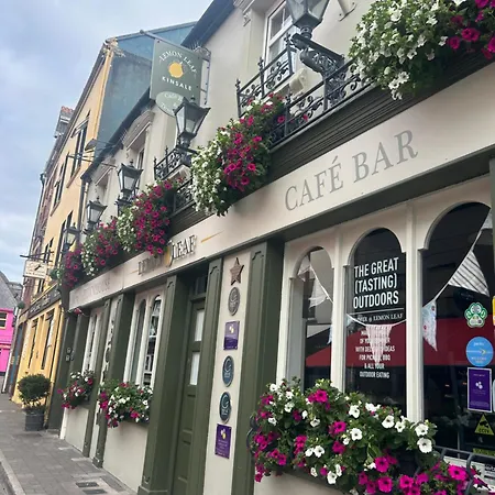 Hotel The Lemon Leaf Cafe Bar And Townhouse Kinsale Exterior foto
