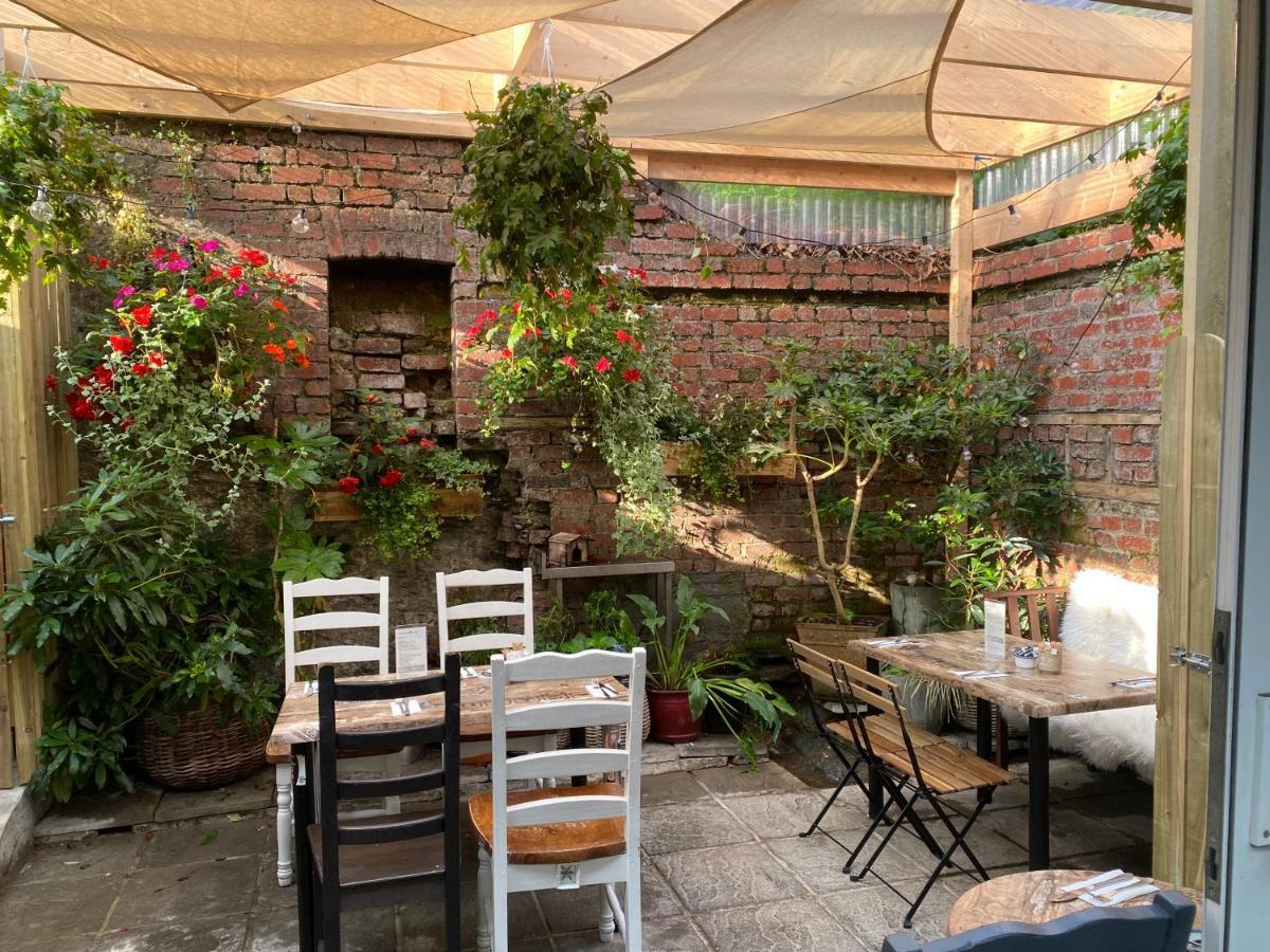 The Lemon Leaf Cafe Bar And Townhouse Kinsale